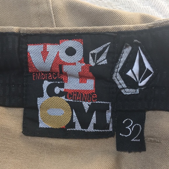 Men’s Volcom Khaki Shorts Size 32 - Picture 3 of 3